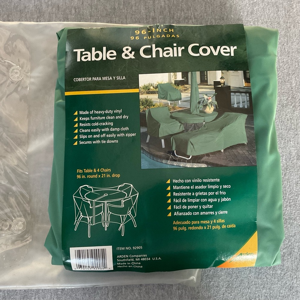 NEW Patio Table & Chair Cover ARDEN Green 96” round